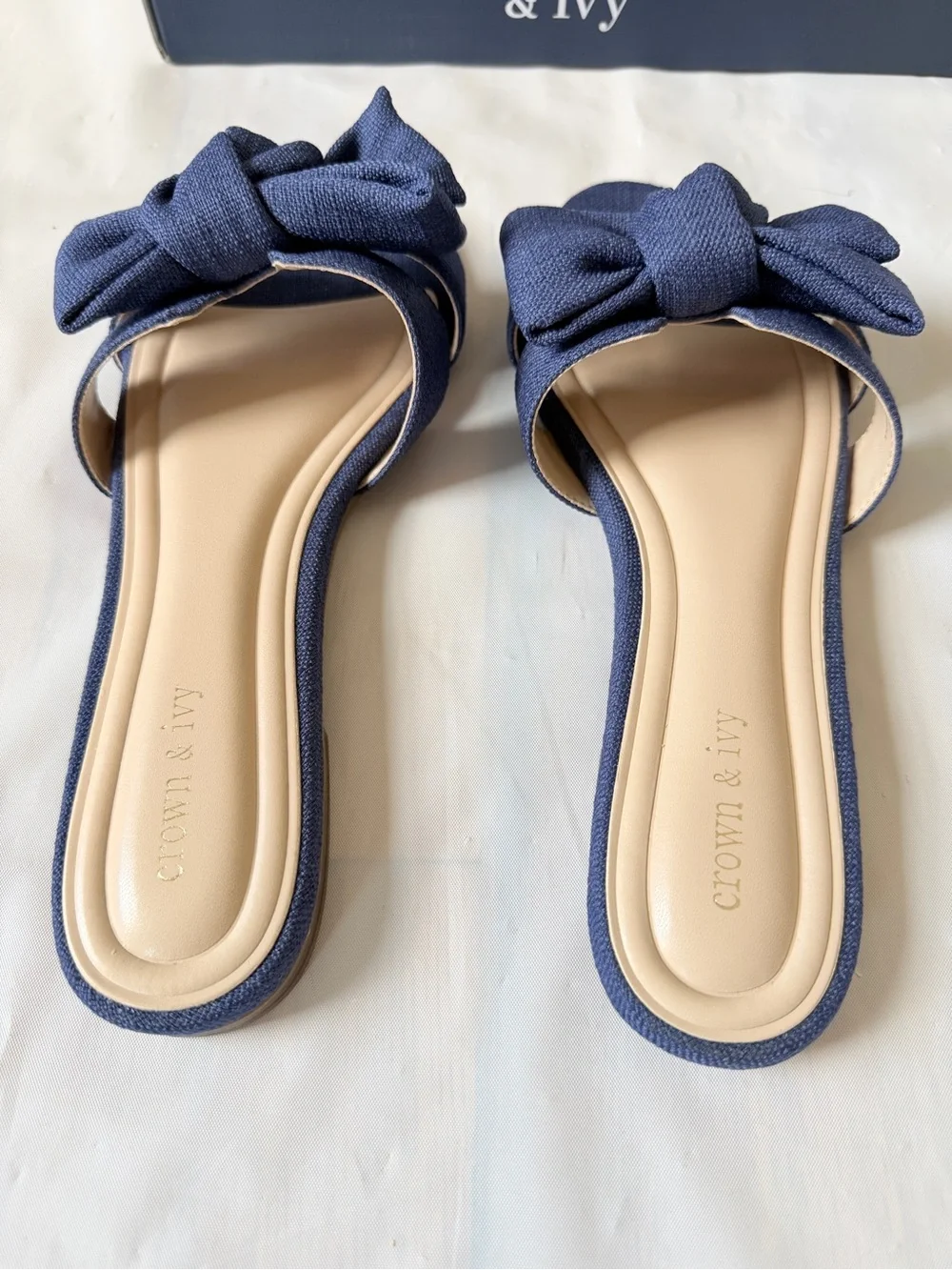 Crown & Ivy Raechel Bow Sandals slip on bow Navy new